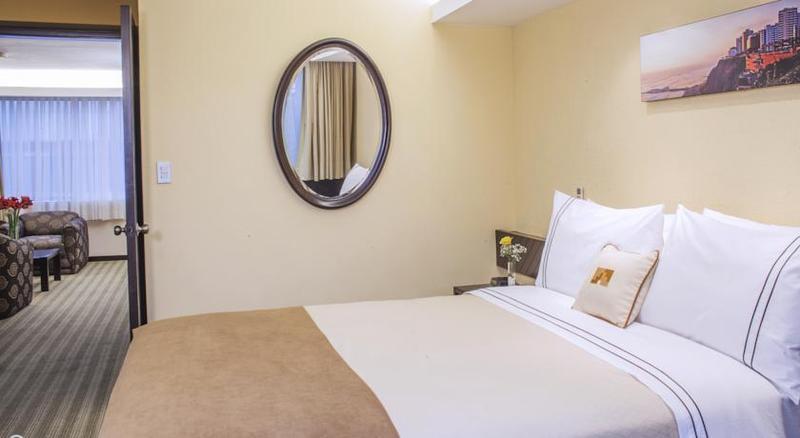 Hotel Socialtel Miraflores 3*