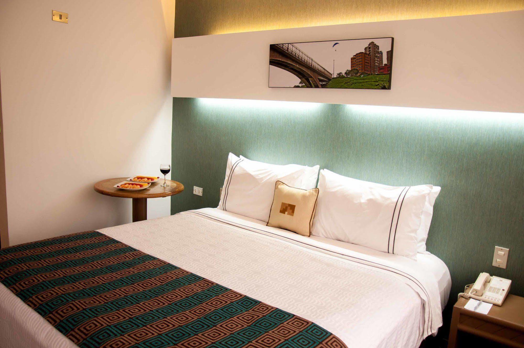 Socialtel Miraflores Hotel 3*